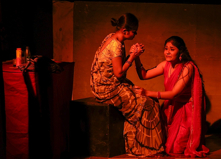 क्षणचित्रे | जी एच रायसोनी करंडक